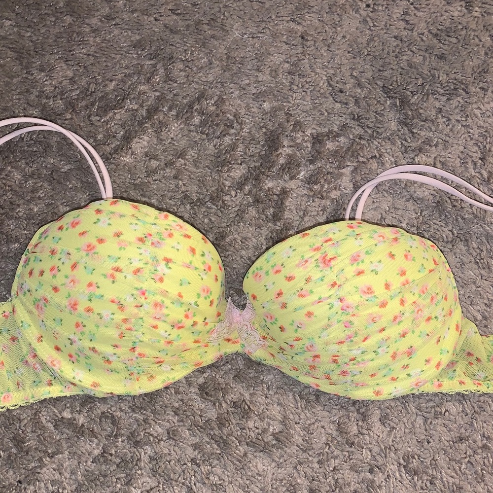 Victoria Secret Push Up Bra
